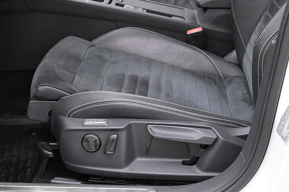 Volkswagen Passat 11 of 27
