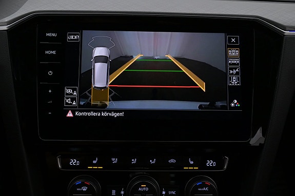 Volkswagen Passat 14 of 27