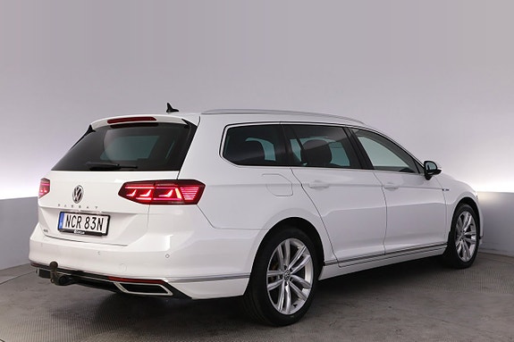 Volkswagen Passat 5 of 27