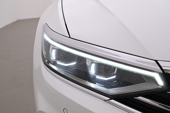 Volkswagen Passat 26 of 27