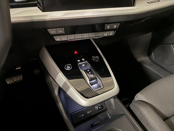 Audi Q4 e-tron 16 of 30