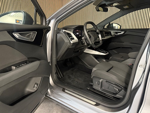 Audi Q4 e-tron 11 of 30