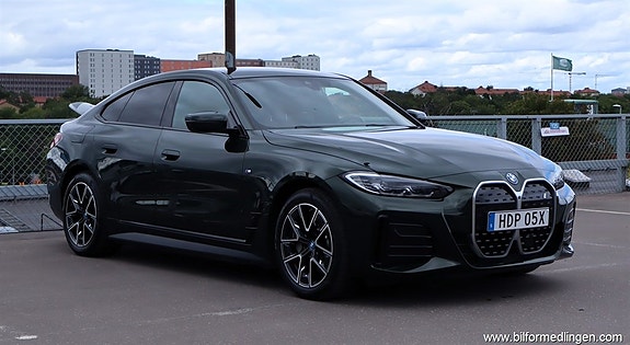 BMW i4 14 of 16