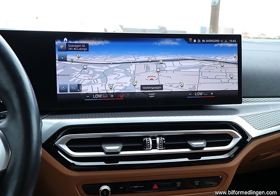 BMW i4 11 of 16