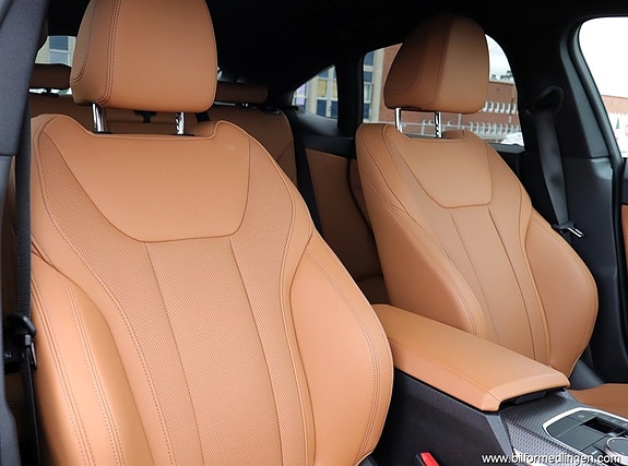 BMW i4 6 of 16