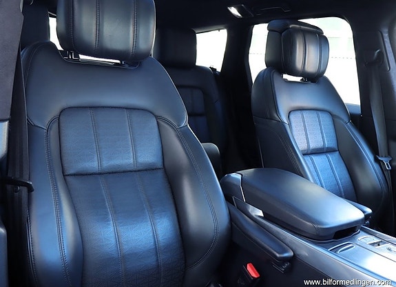 Land Rover Range Rover Sport 6 of 21