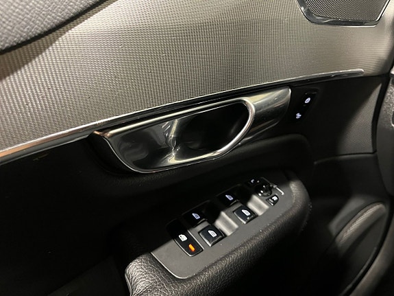 Volvo XC90 19 of 26