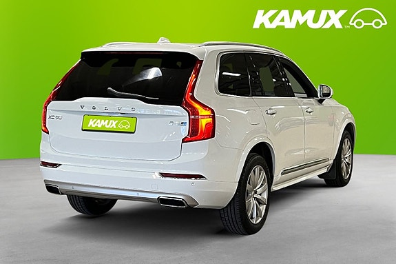 Volvo XC90 4 of 26
