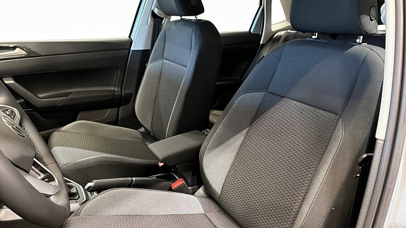Volkswagen Polo 8 of 12