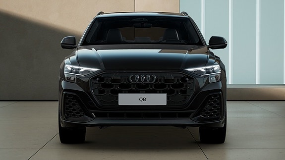 Audi Q8 4 of 11