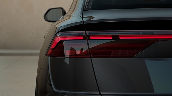 Audi Q8 6 of 11