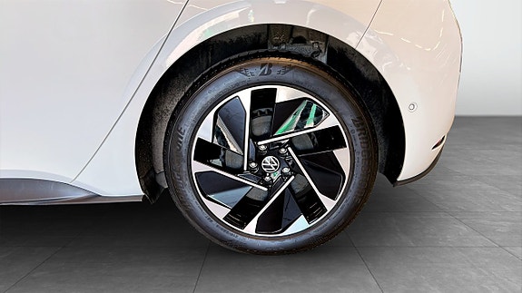 Volkswagen ID.3 6 of 14