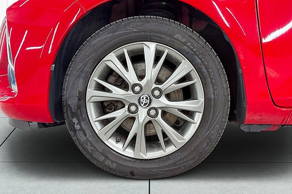 Toyota Yaris 9 of 20
