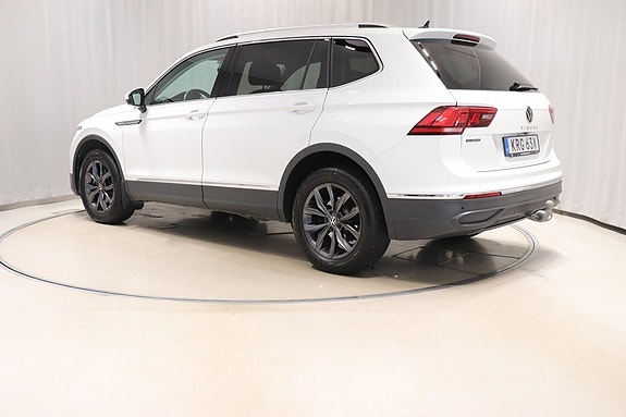 Volkswagen Tiguan Allspace 6 of 11