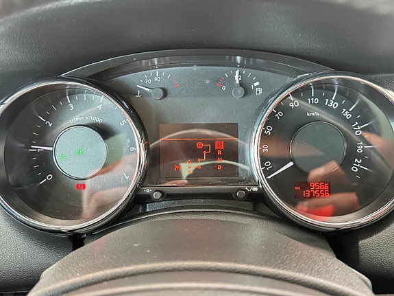 Peugeot 5008 14 of 19