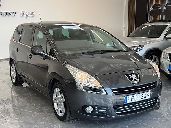 Peugeot 5008 2 of 19