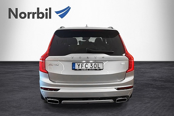 Volvo XC90 5 of 20