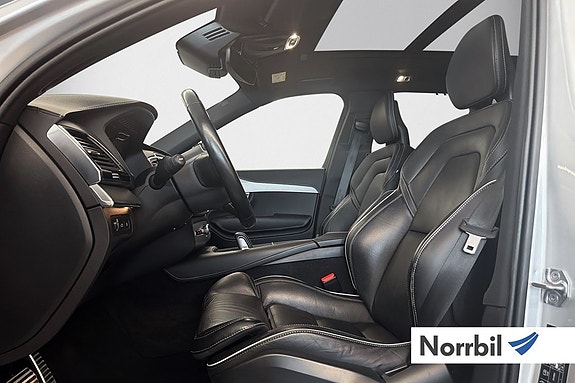 Volvo XC90 7 of 20