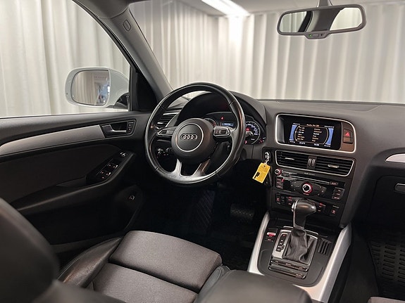 Audi Q5 7 of 12