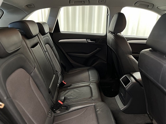 Audi Q5 9 of 12