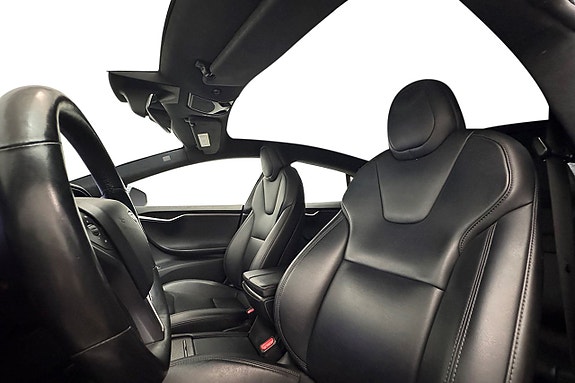 Tesla Model S 13 of 30