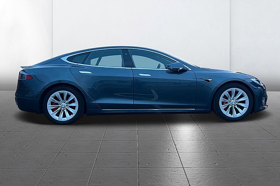 Tesla Model S 5 of 13