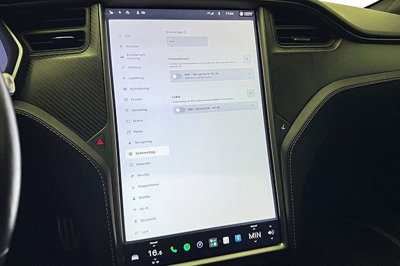 Tesla Model S 26 of 30