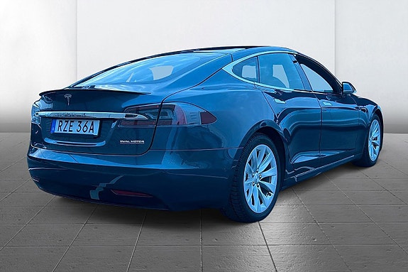 Tesla Model S 6 of 13