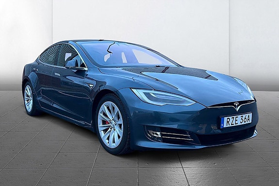 Tesla Model S 4 of 13