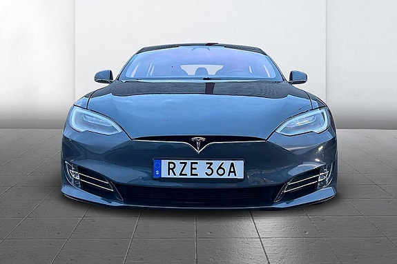 Tesla Model S 3 of 13