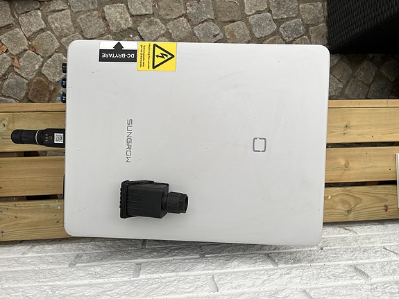 Product image 1 of 3