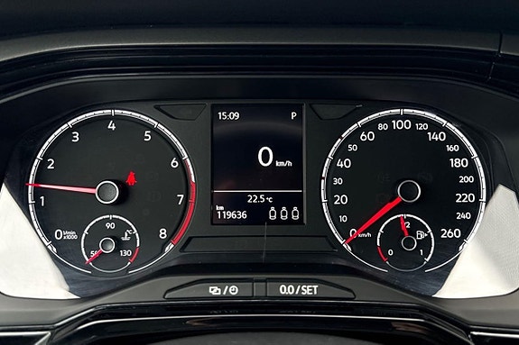 Volkswagen Polo 12 of 14