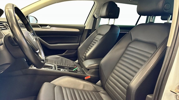 Volkswagen Passat Alltrack 8 of 13
