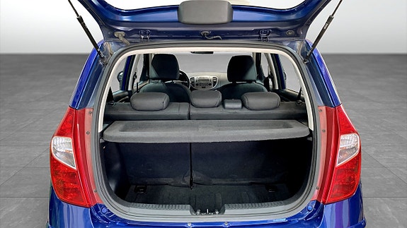 Hyundai i10 12 of 12