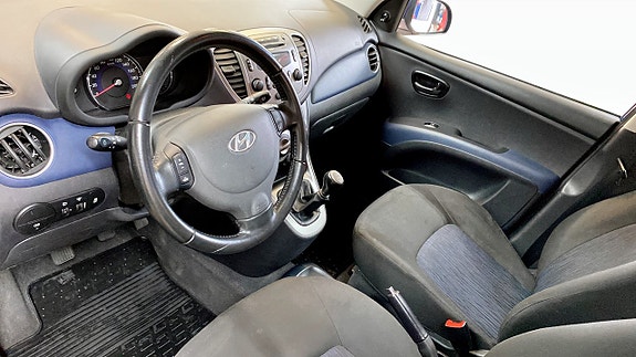 Hyundai i10 7 of 12