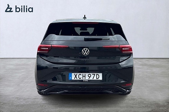 Volkswagen ID.3 4 of 17