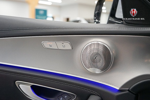 Mercedes-Benz E220 11 of 25