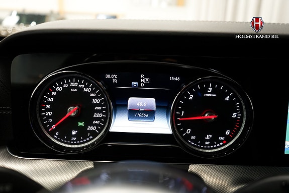 Mercedes-Benz E220 15 of 25