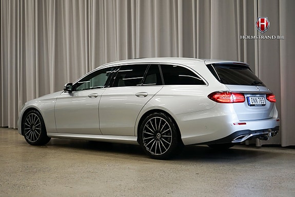 Mercedes-Benz E220 4 of 25