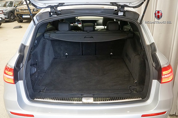 Mercedes-Benz E220 23 of 25