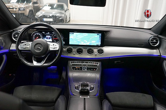 Mercedes-Benz E220 13 of 25