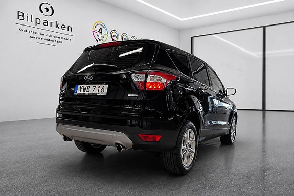 Ford Kuga 2 of 18