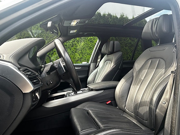 BMW X5 3 of 7