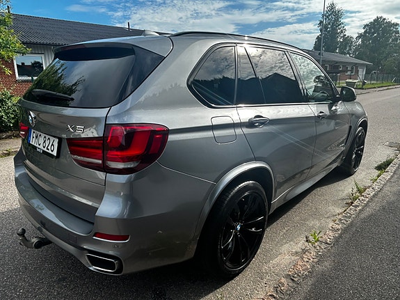 BMW X5 6 of 7