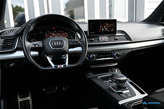 Audi Q5 8 of 22