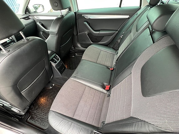 Skoda Octavia 13 of 23