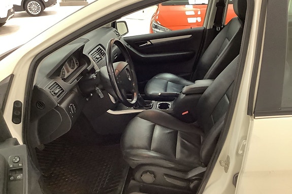 Mercedes-Benz B170 6 of 9