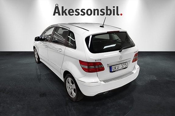 Mercedes-Benz B170 4 of 9