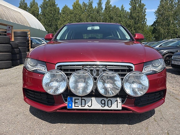 Audi A4 8 of 23