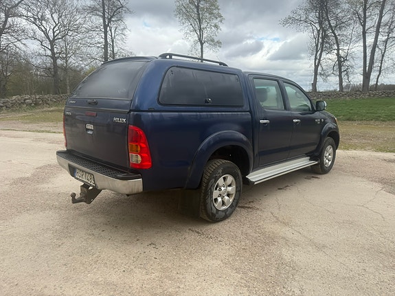 Toyota HiLux 5 of 7